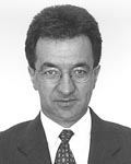 Ákos Erös
