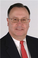 Alexander J Trembicki
