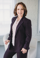 Bettina Charisse Altizer