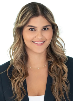 Danielle R. Farahi