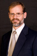Derek D Snelling