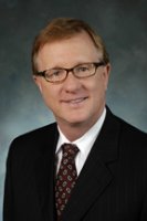Eric J Eggan
