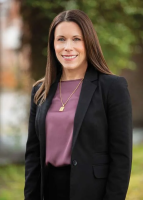 Laura Knoll