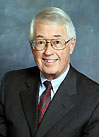 Lee E Esch