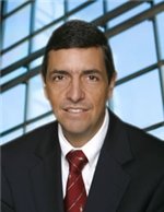 Luis E Cuervo