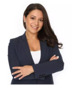 Nicole Dorit Nozar
