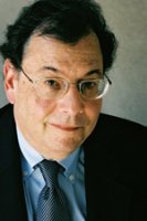 Robert J Slomoff