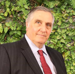 Robert J Borrelle