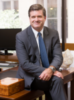Mr. Robert Tylden Shaeffer