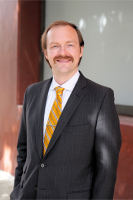 Sean R. McTigue