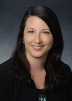 Stephanie L Quinn