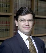 Steven T Senior