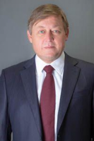 Mr. Thomas O'Neal Sinclair