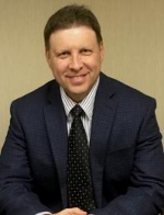 Todd J Krakower