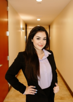 Yasmin Nikissa Younessi