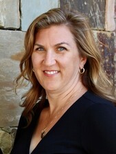 Suzanne Smith