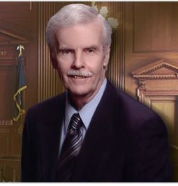 Douglas Edward Little (Charlottesville, Virginia)